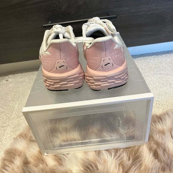 Brooks Women's Launch Athletic Shoes - White and Pink - Picture 6 of 8